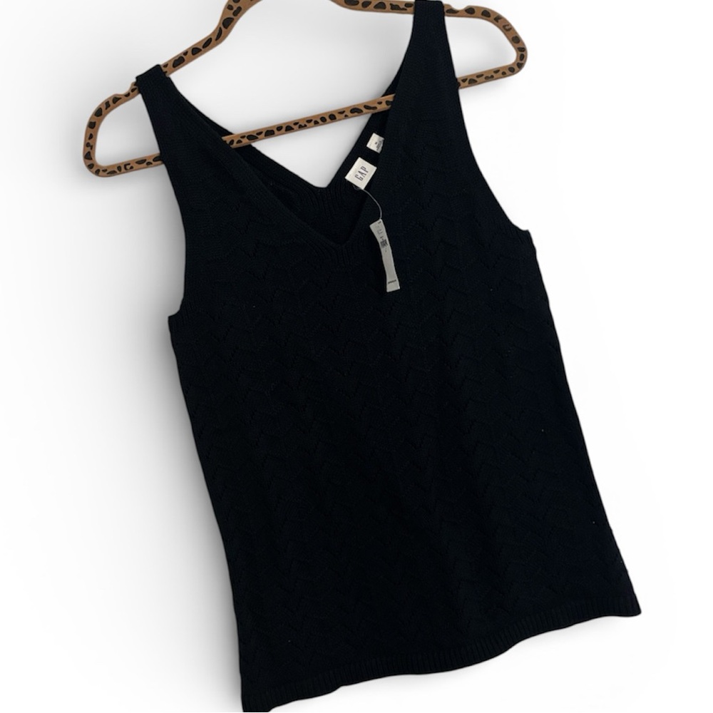 GAP Black Cotton Knit V-Neck Sleeveless Top